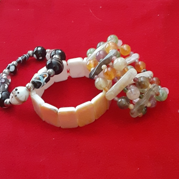Jewelry - Bracelets  set of 3.●